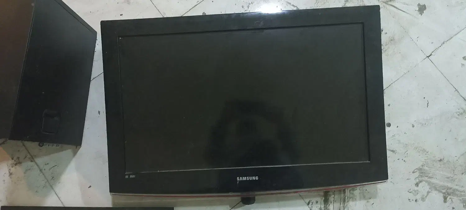 فروش تلویزیون ۳۲قدیمی|تلویزیون و پروژکتور|پرند, فاز ۵|دیوار