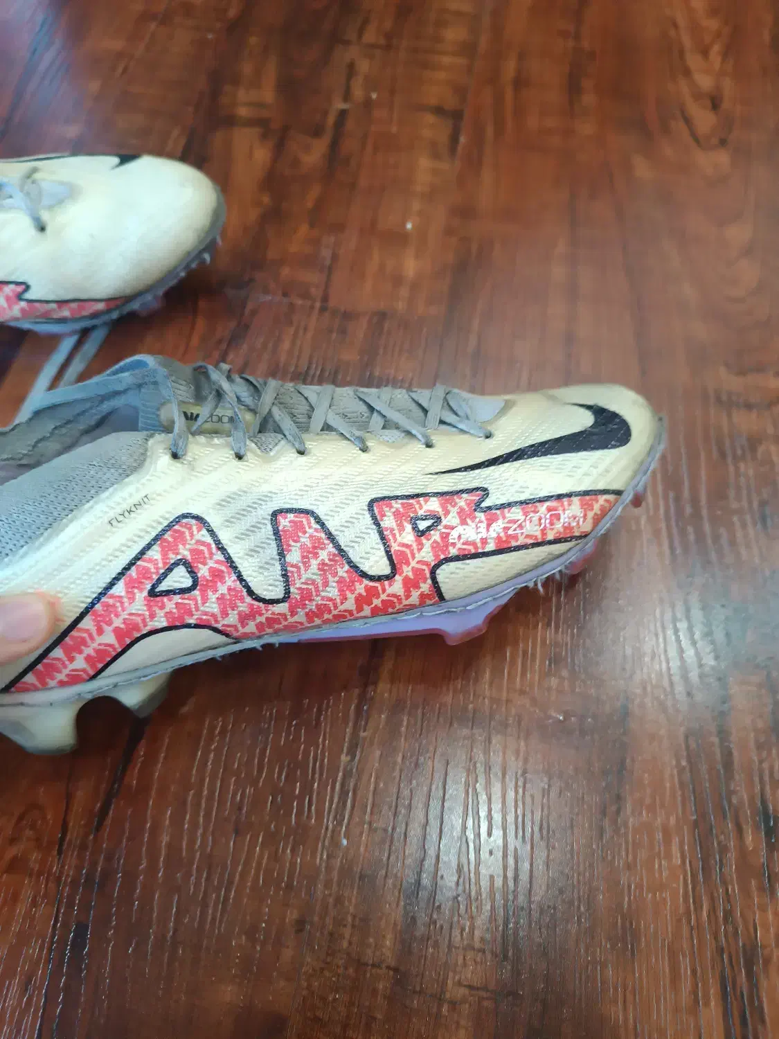 کفش فوتبالی نایک ایزوم سایز ۳۹|کیف، کفش، کمربند|قم, باجک دو|دیوار