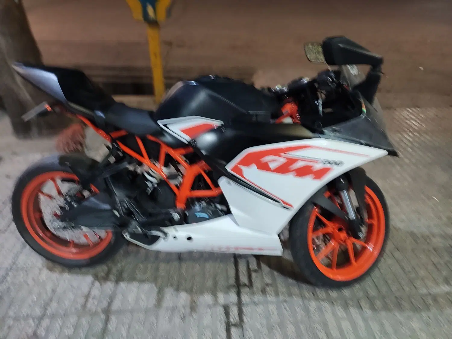 ktm 200|موتورسیکلت|اراک, |دیوار