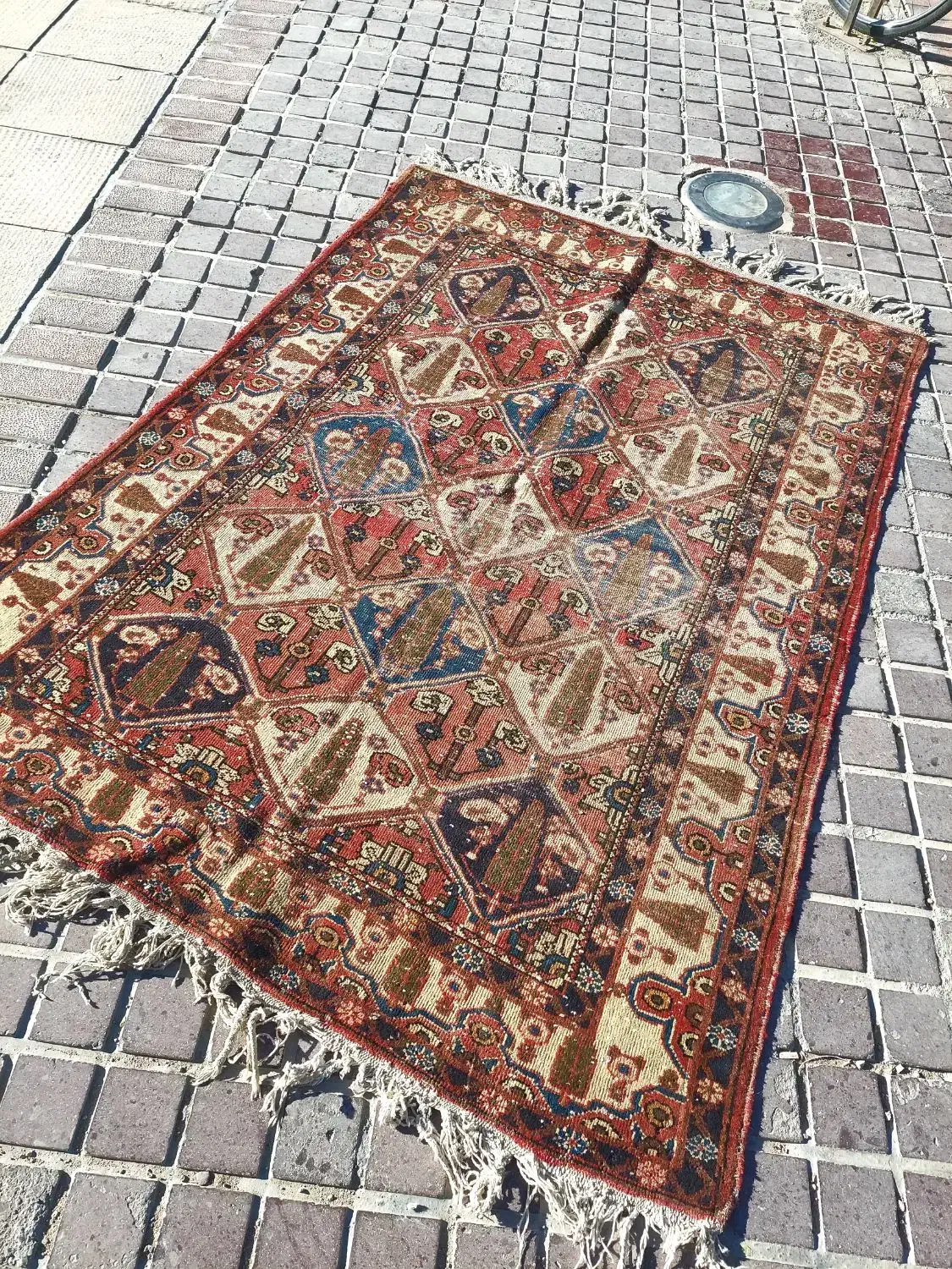 فرش دستباف بختیاری|فرش|شیراز, کوزه گری|دیوار