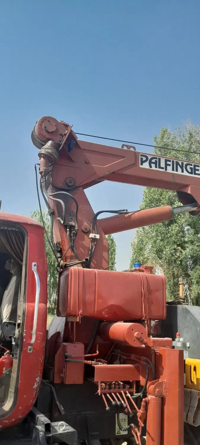 جرثقیل پالفینگر شانزده هزار. هفت تن|خودرو سنگین|شیراز, وزیرآباد|دیوار