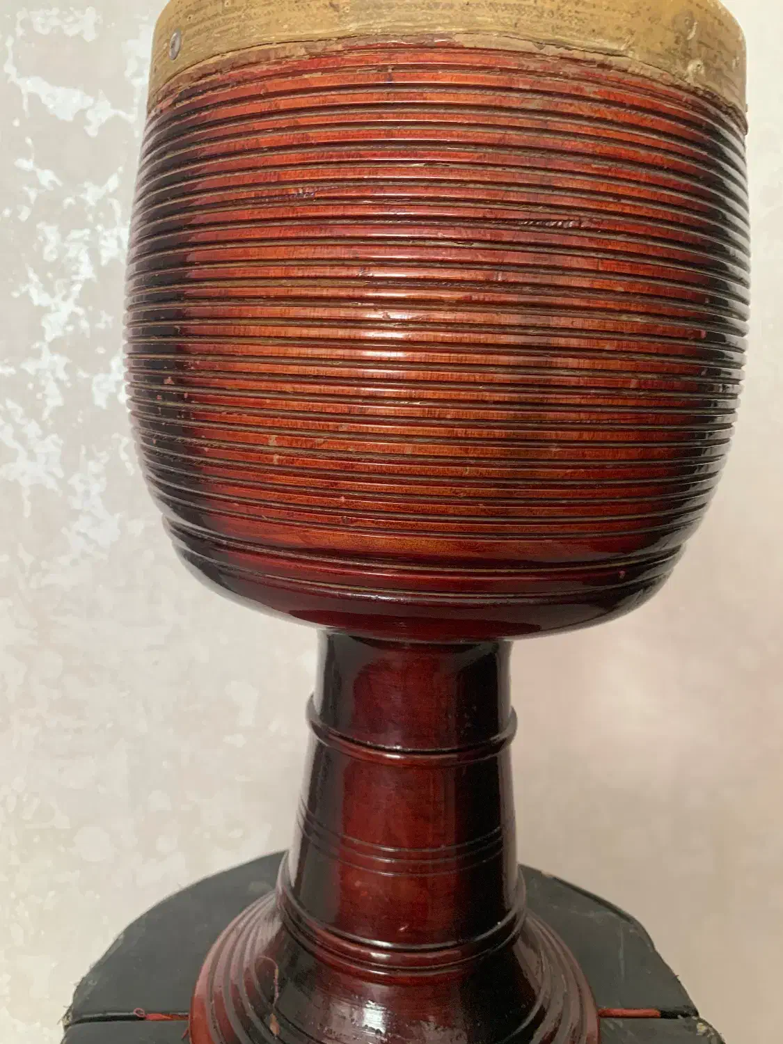 تنبک قدیمی|سازهای سنتی|قزوین, |دیوار