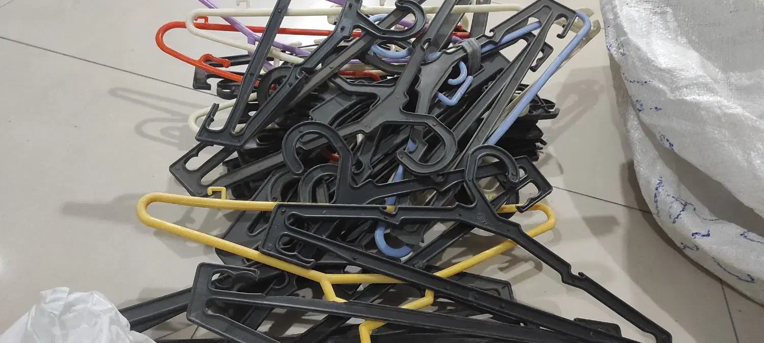 چوب لباسی|بندرخت و رختآویز|بندر گناوه, |دیوار