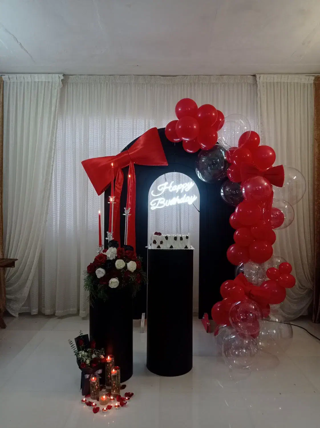 بادکنک آرایی اقتصادی فقط با عدد میز کیک استند ۲۹۰|خدمات پذیرایی، مراسم|مشهد, گلشور|دیوار