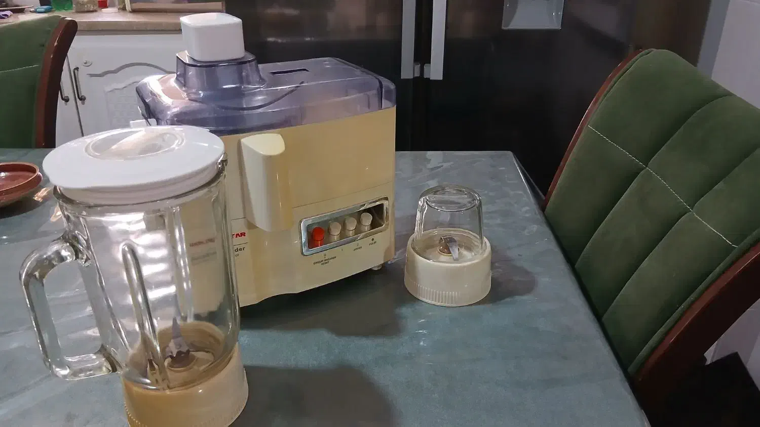 آبمیوه گیری سه کاره|خردکن، آسیاب، غذاساز|گنبد کاووس, |دیوار