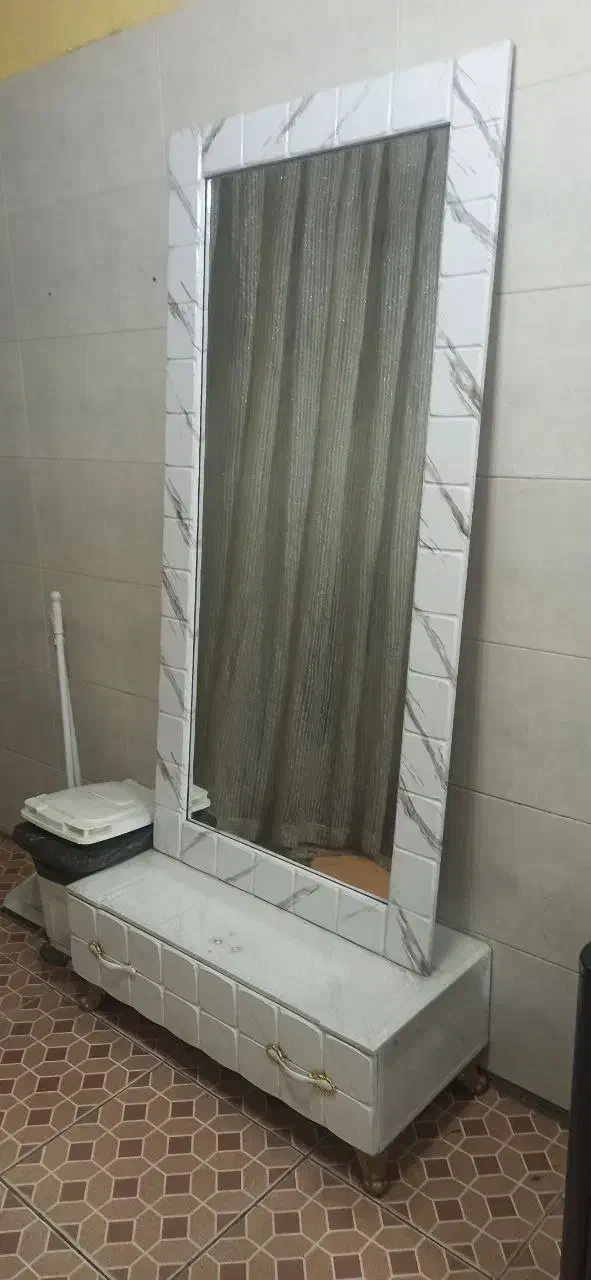 وسایل کامل آرایشگاه|آرایشگاه و سالنهای زیبایی|همدان, |دیوار