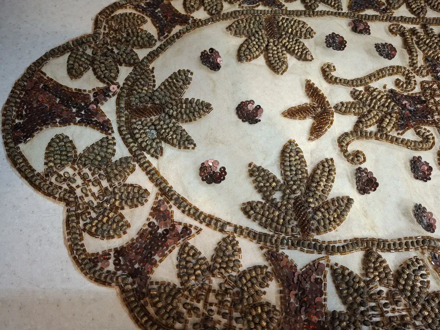 رومیزی در حد|پرده، رانر، رومیزی|قم, منبع آب|دیوار