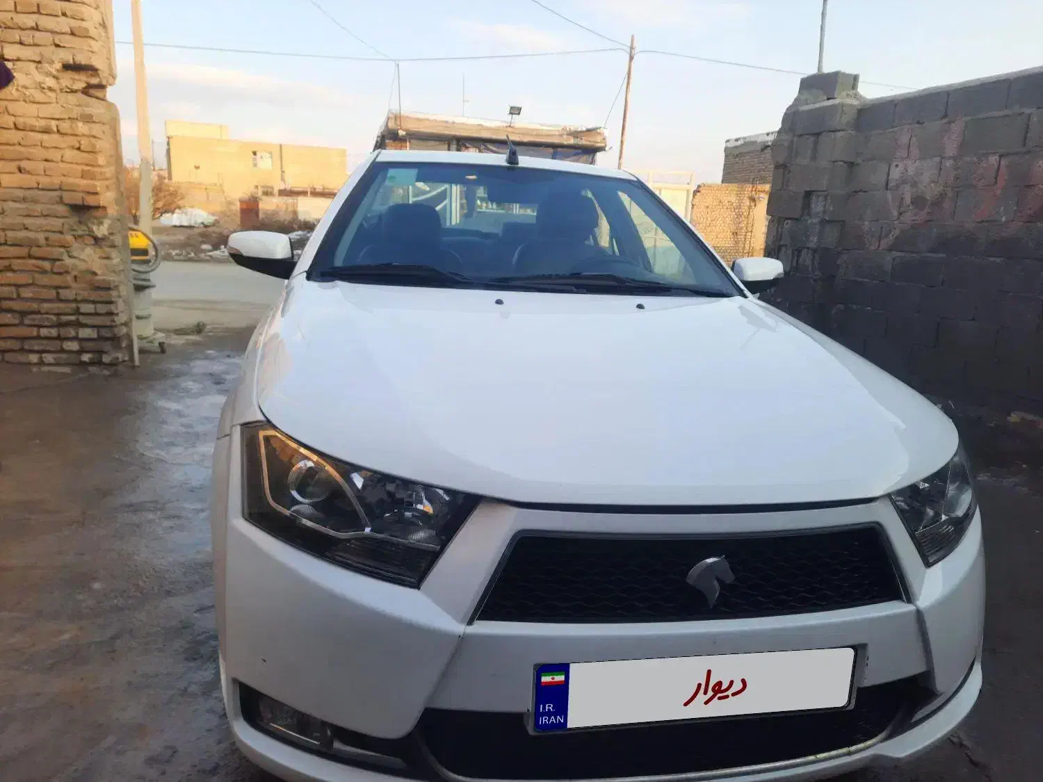 دنا معمولی مدل 98|خودرو سواری و وانت|ورزقان, |دیوار