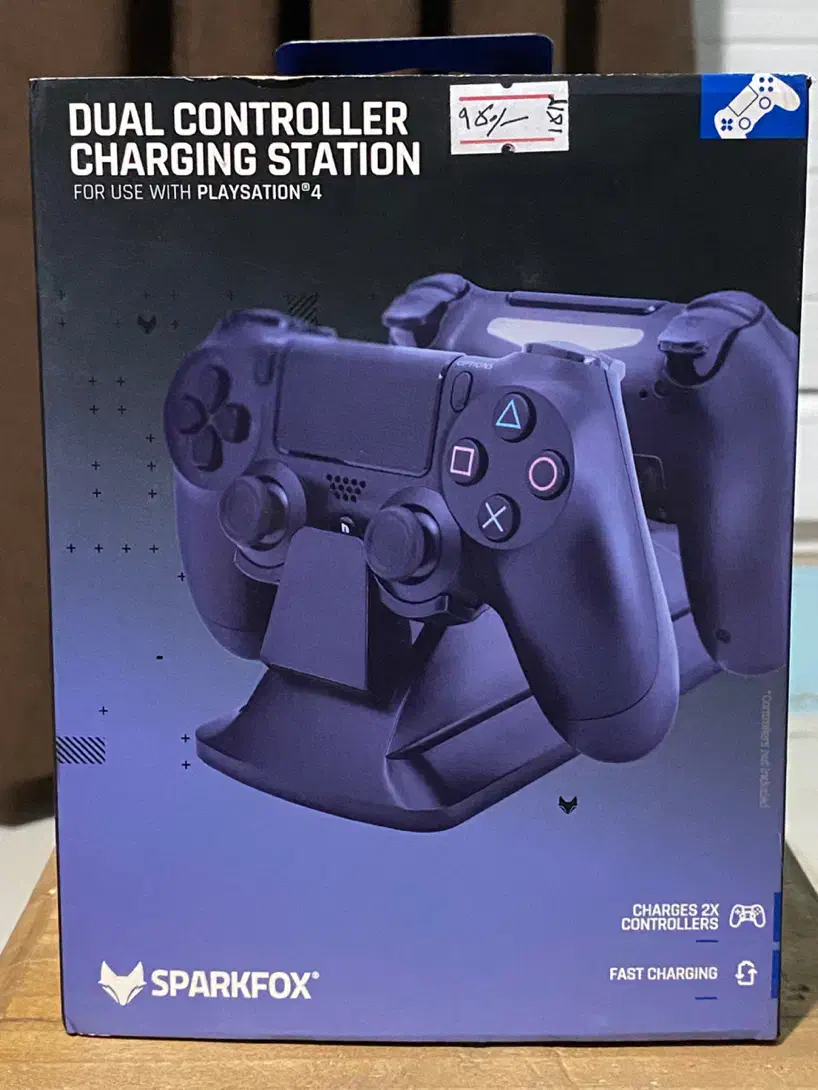 پایه شارژر دسته ps4|کنسول، بازی ویدئویی و آنلاین|تهران, فلاح|دیوار