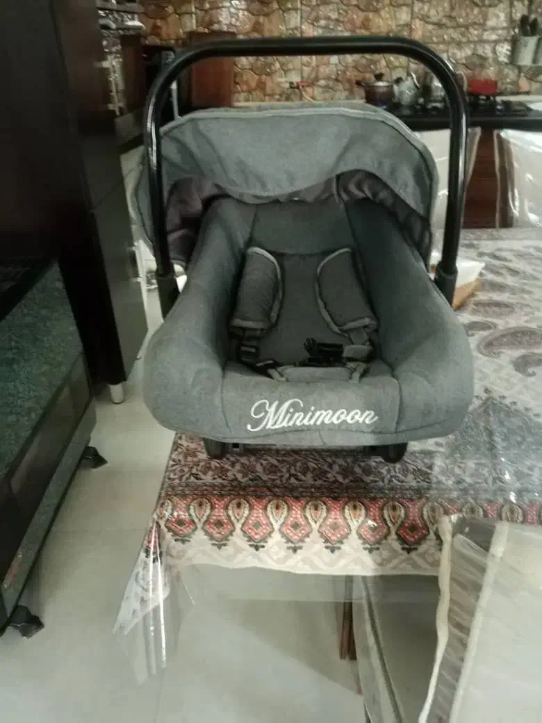 کریر نونو|کالسکه و لوازم جانبی|چالوس, |دیوار