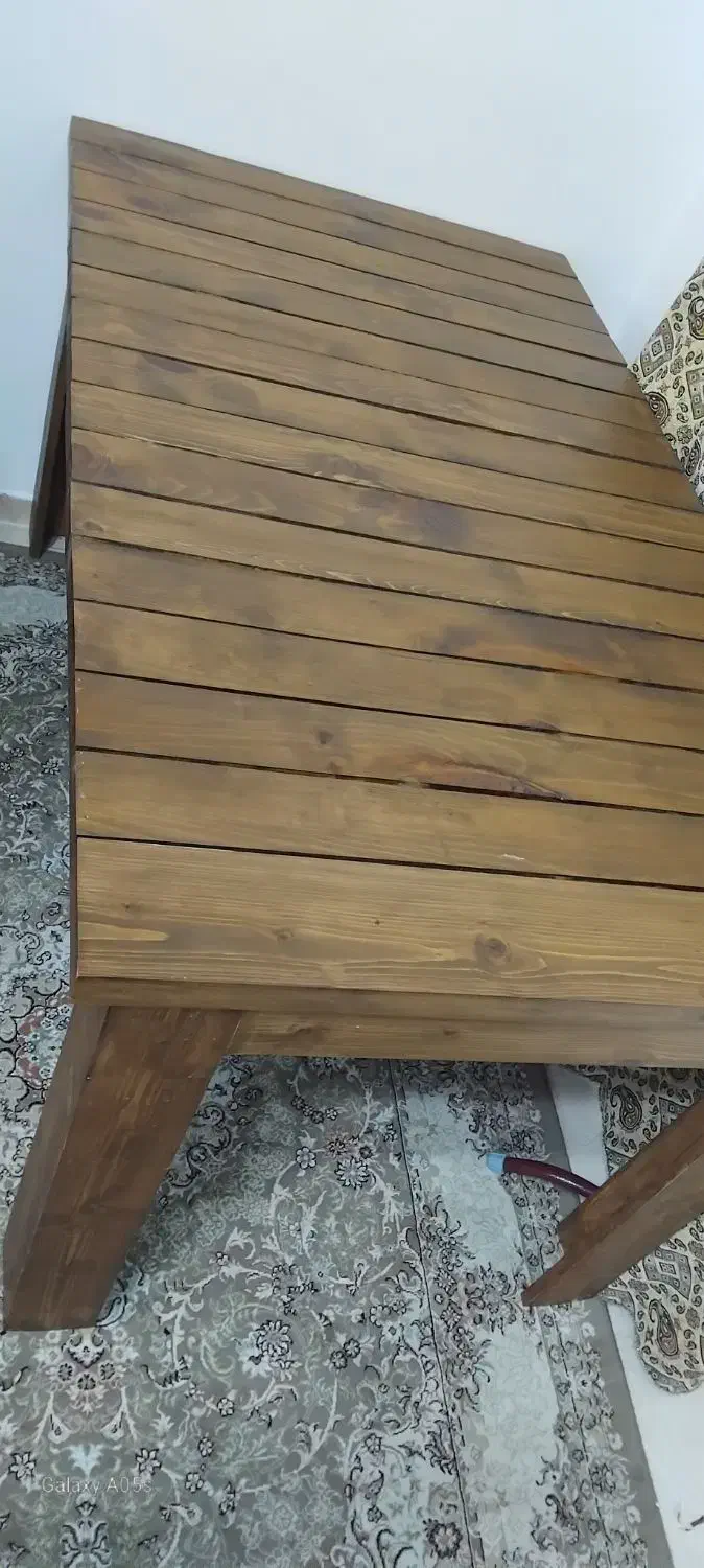 میز نهار خوری  ۶ نفره.بدون صندلی.از چوب نراد|میز و صندلی غذاخوری|رشت, پیرکلاچای|دیوار