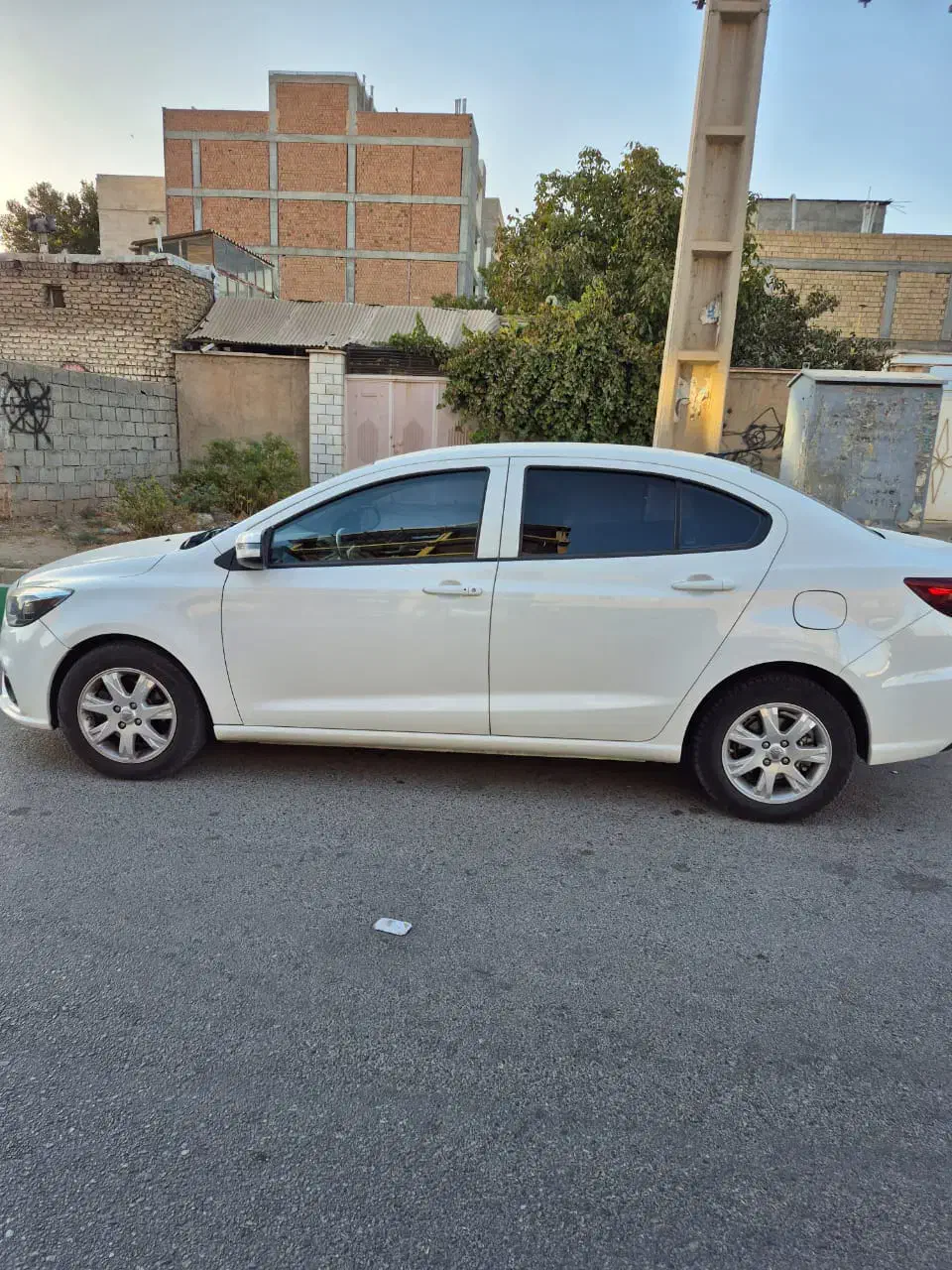 شاهین gl1403|خودرو سواری و وانت|لاهیجان, کاروانسرابر|دیوار
