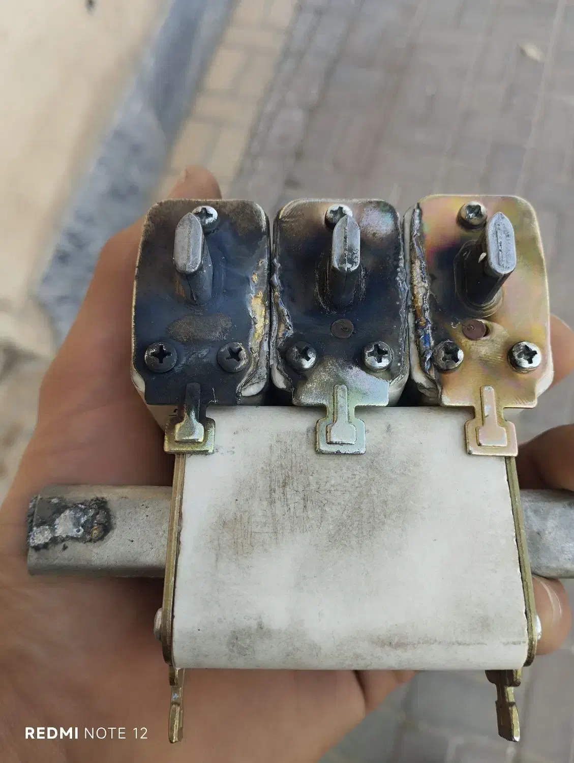 تعمیر اجرای سیمکشی برق‌ساختمان وآیفون صوتی تصویری|خدمات پیشه و مهارت|اردبیل, |دیوار