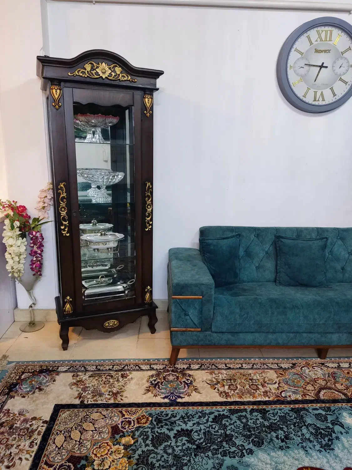 ویترین بسیار شیک|بوفه، ویترین، کنسول|آستانه اشرفیه, |دیوار