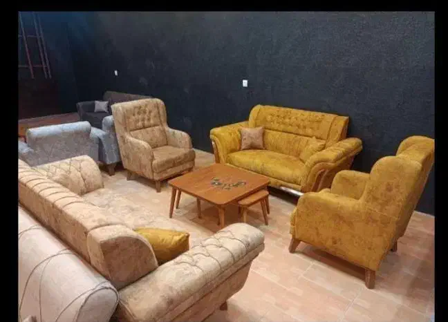 سید رظ بزرگ مهرگان ماشاالله ماشاالله|مبلمان خانگی و میز عسلی|صدرا-فارس, فاز ۱|دیوار