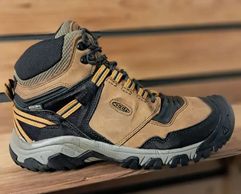 کفش کوهنوردی کین سایز ۴۳ اکبند|کوهنوردی و کمپینگ|تهران, تجریش|دیوار