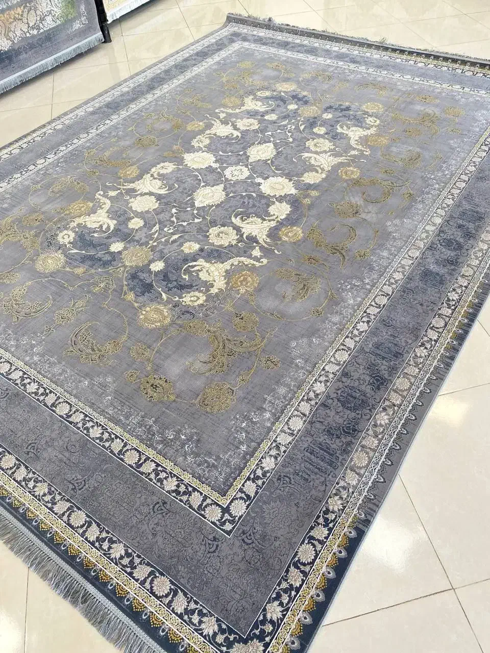 قصر فرش)نو کردن خانه با جایگزینکردن فرشهای قدیمی|فرش|بوشهر, |دیوار