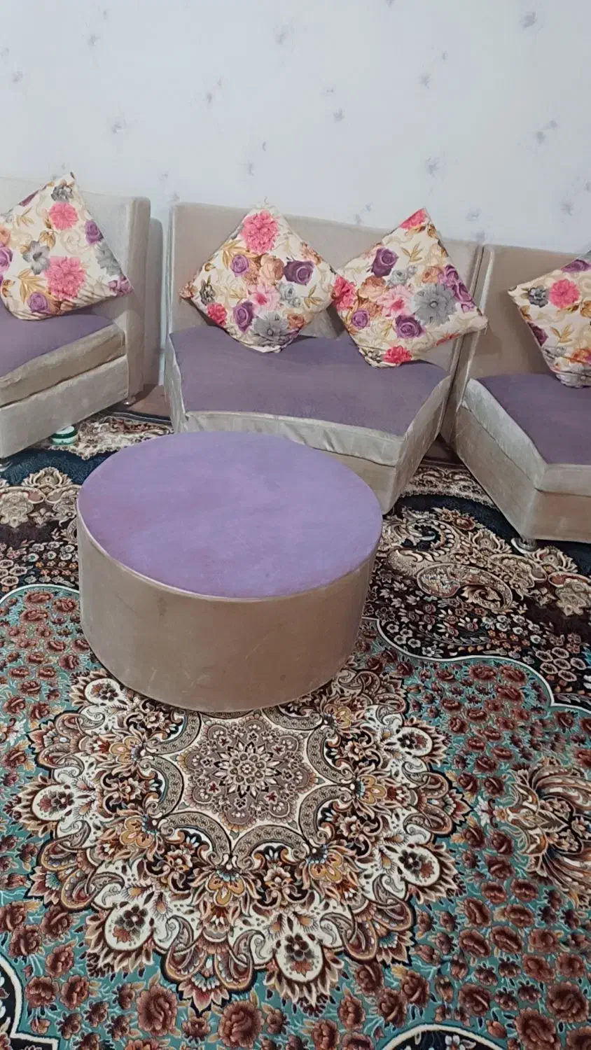 مبل راحتی|مبلمان خانگی و میز عسلی|اسلام‌شهر, شهرک مهدیه|دیوار