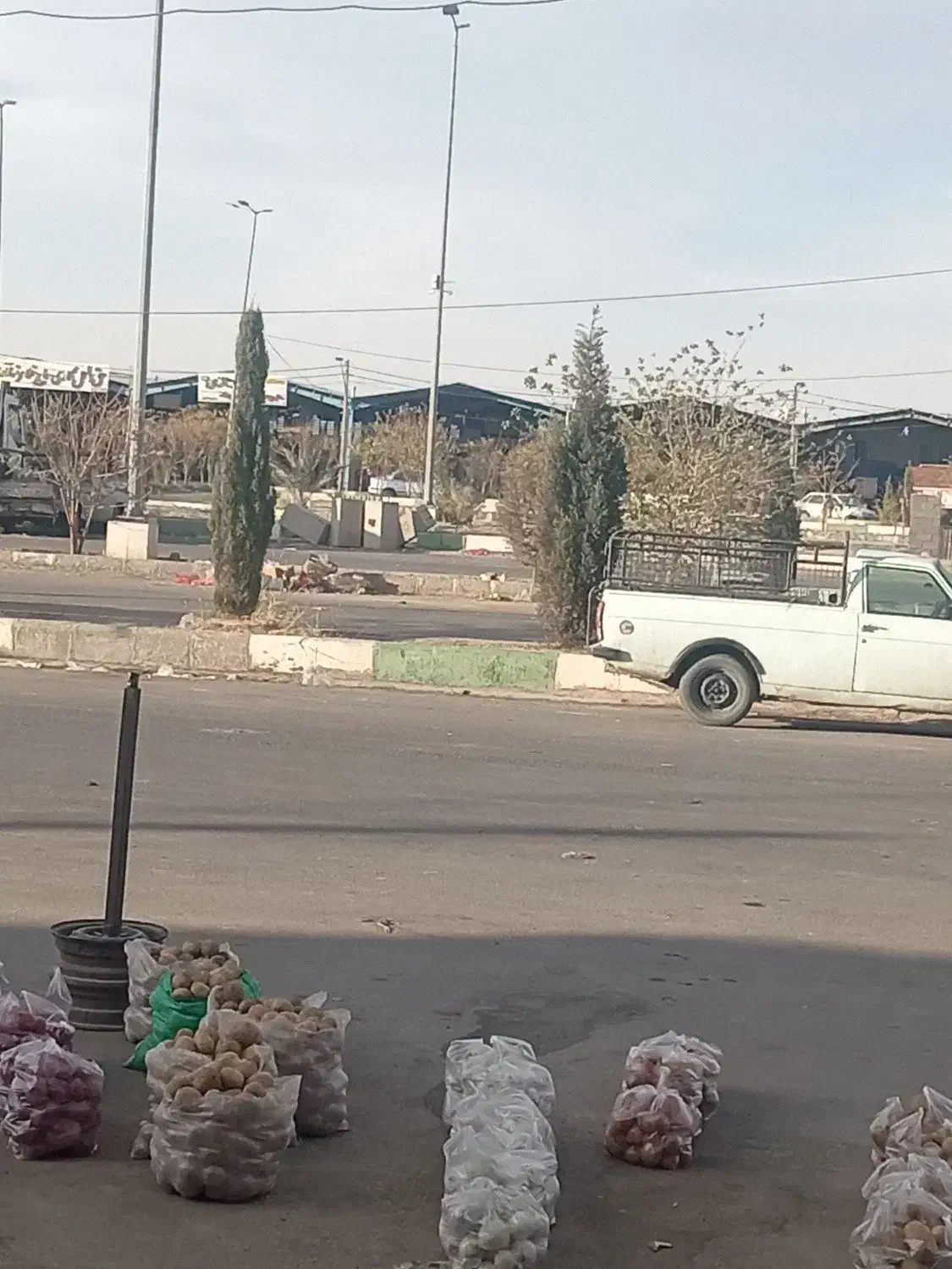 وانت پیکان فروشی یا معاوضه|خودرو سواری و وانت|سیرجان, |دیوار