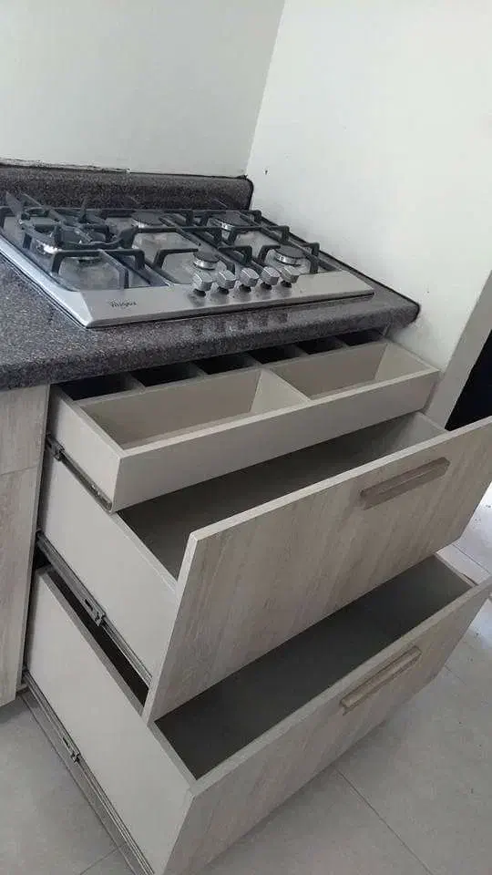 تعمیرات کابینت و کمد ،ساخت ،جابجایی|خدمات پیشه و مهارت|بروجرد, |دیوار