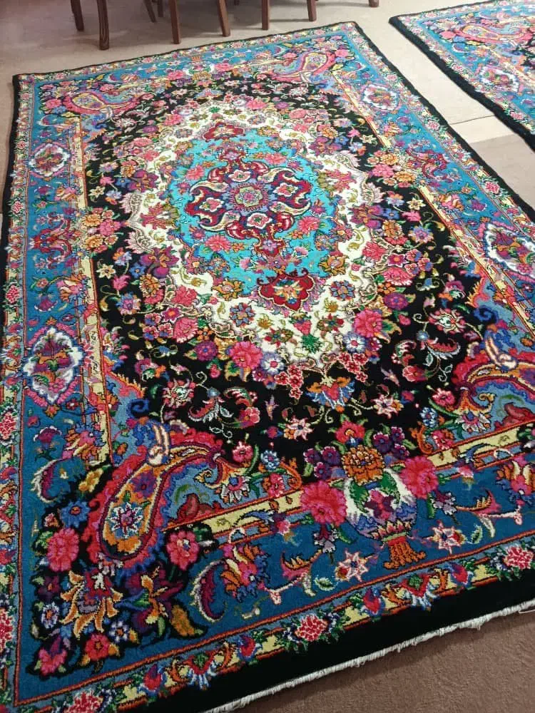 فرش۶ متری اصل هریس سالاری|فرش|اهر, |دیوار