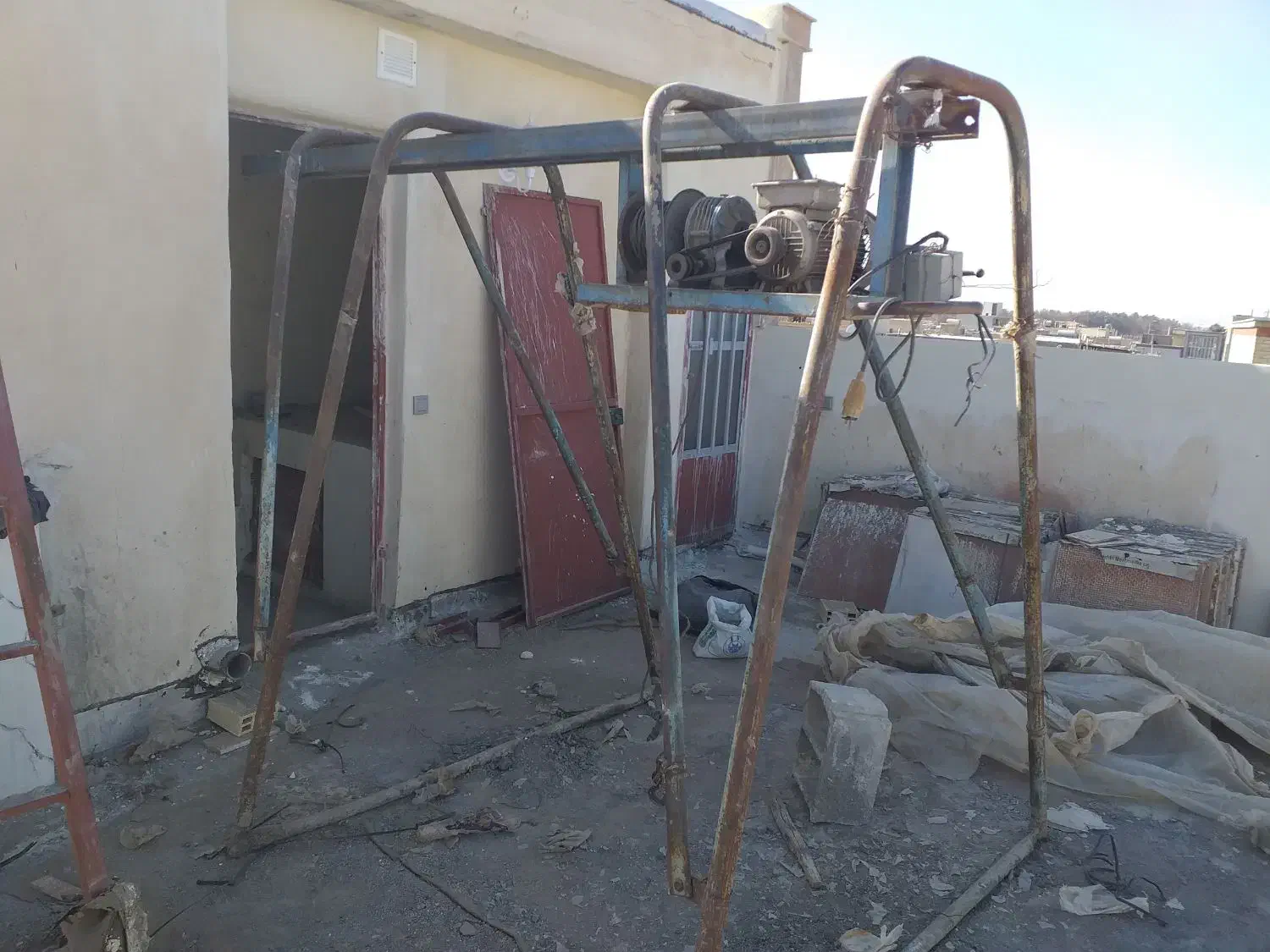 بالابر کامل ساختمانی موتور ۳ اسب فقط ۲۰ تومان|مصالح و تجهیزات ساختمان|شاهینشهر, گزبرخوار|دیوار