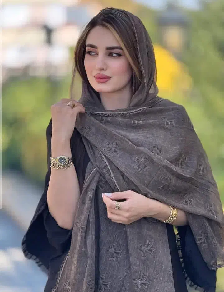 شال مجلسی شیک قیمت مناسب|لباس|خرمدره, |دیوار