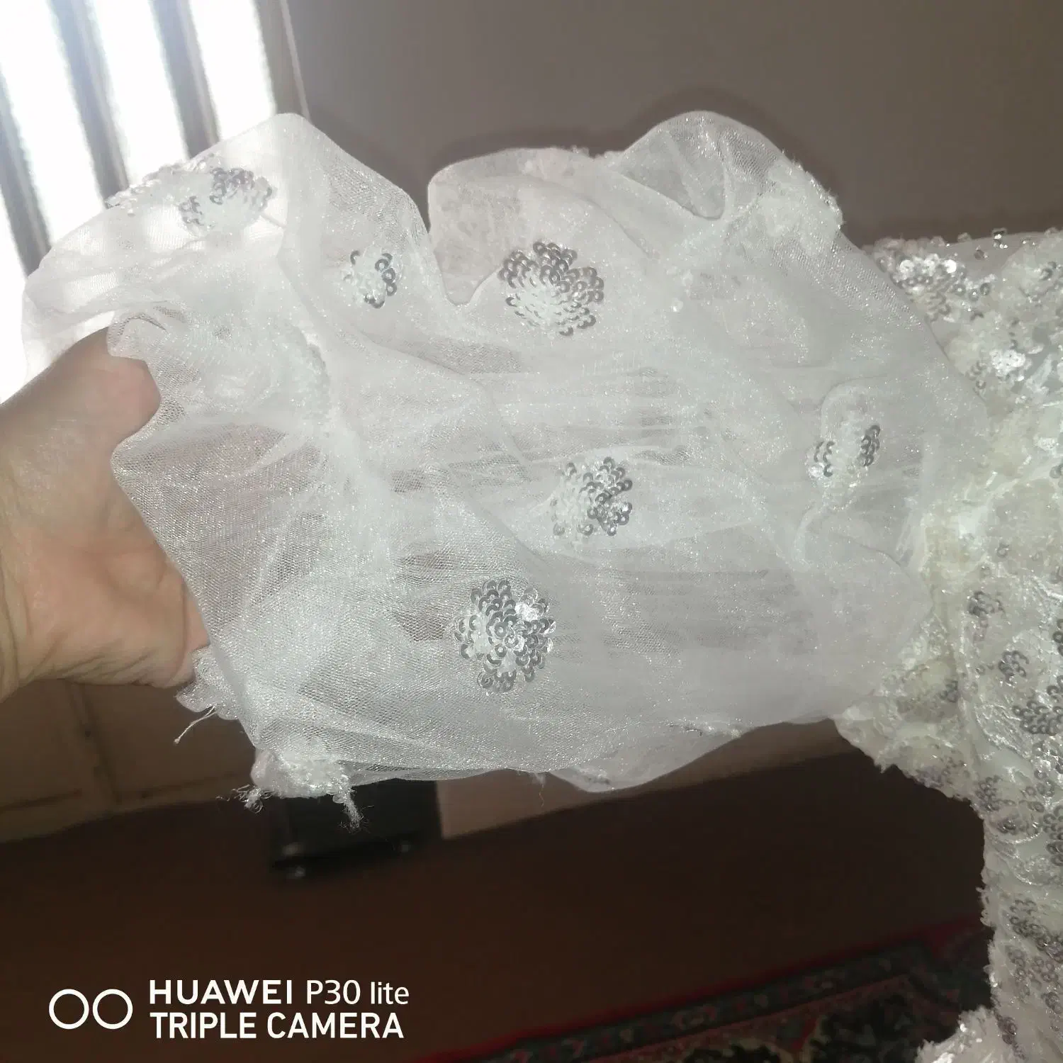 لباس عروس دنباله دار.|لباس|علی‌آباد کتول, |دیوار