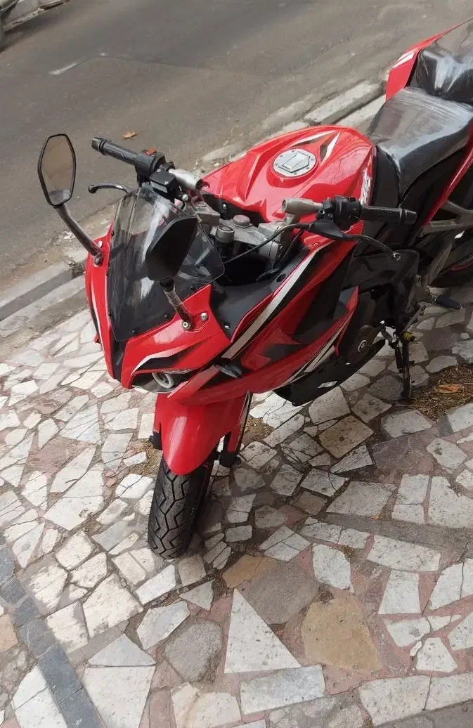 RS 200|موتورسیکلت|تهران, یوسف‌آباد|دیوار