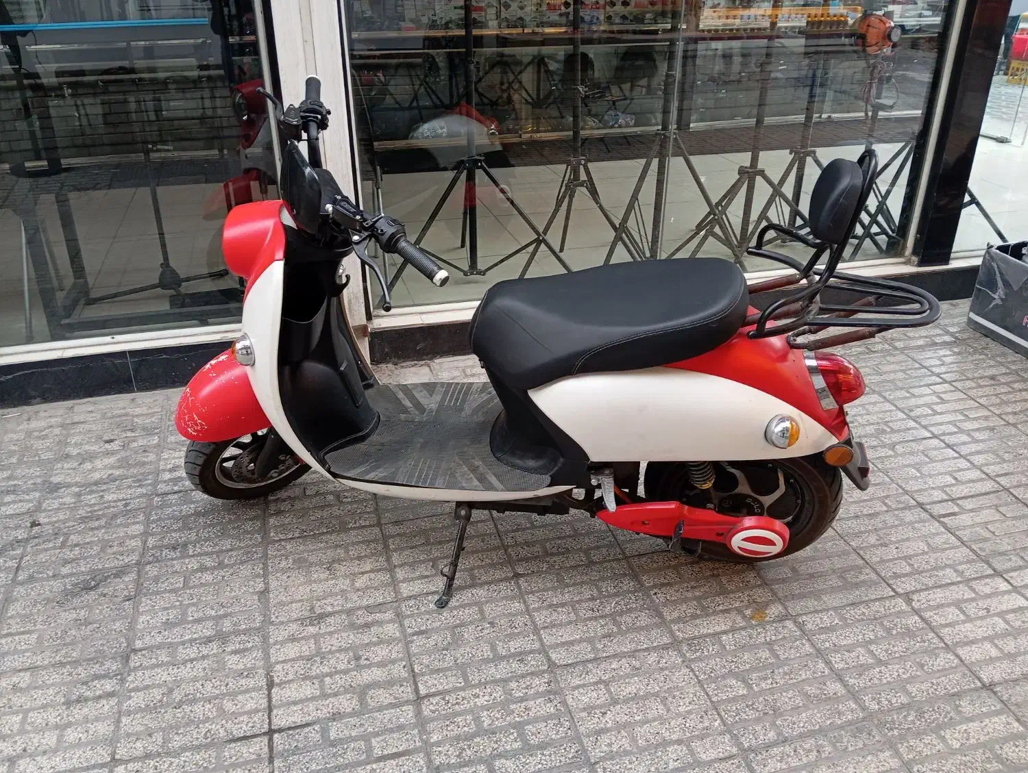 موتور برقی در خشک|موتورسیکلت|شیراز, گود عربان|دیوار