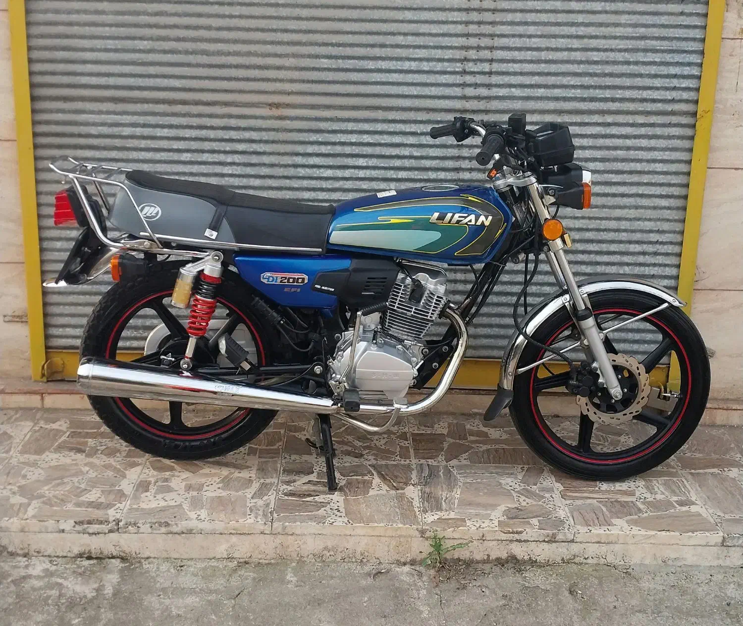 ۱۲۵.۱۵۰ موتور هوندا ۲۰۰cc برند لیفان در حد خشک|موتورسیکلت|رشت, گلباغ نماز|دیوار