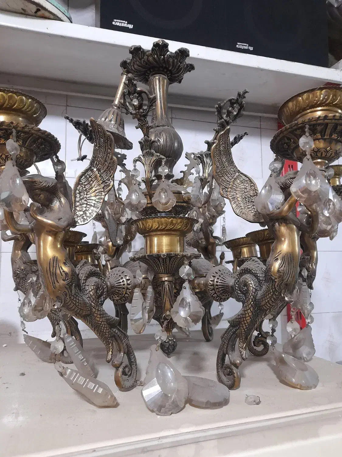 اشیا برنجی . وزن حدودا ۱۳۰ کیلو|لوستر و چراغ آویز|گرگان, |دیوار