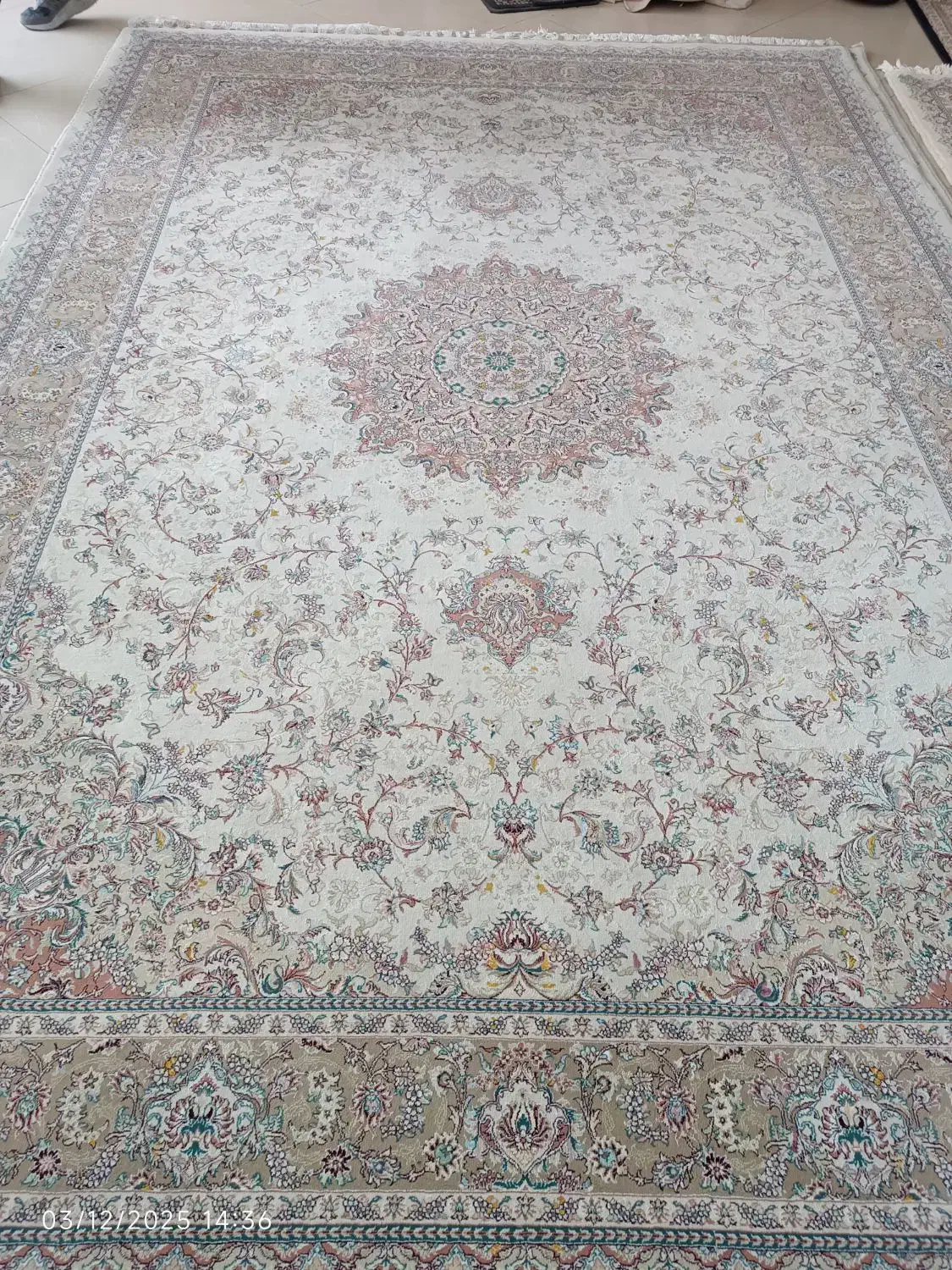 4تخته نه متری کرمی 700شانه تمام اکرولیک|فرش|مهاباد (آذربایجان غربی), |دیوار