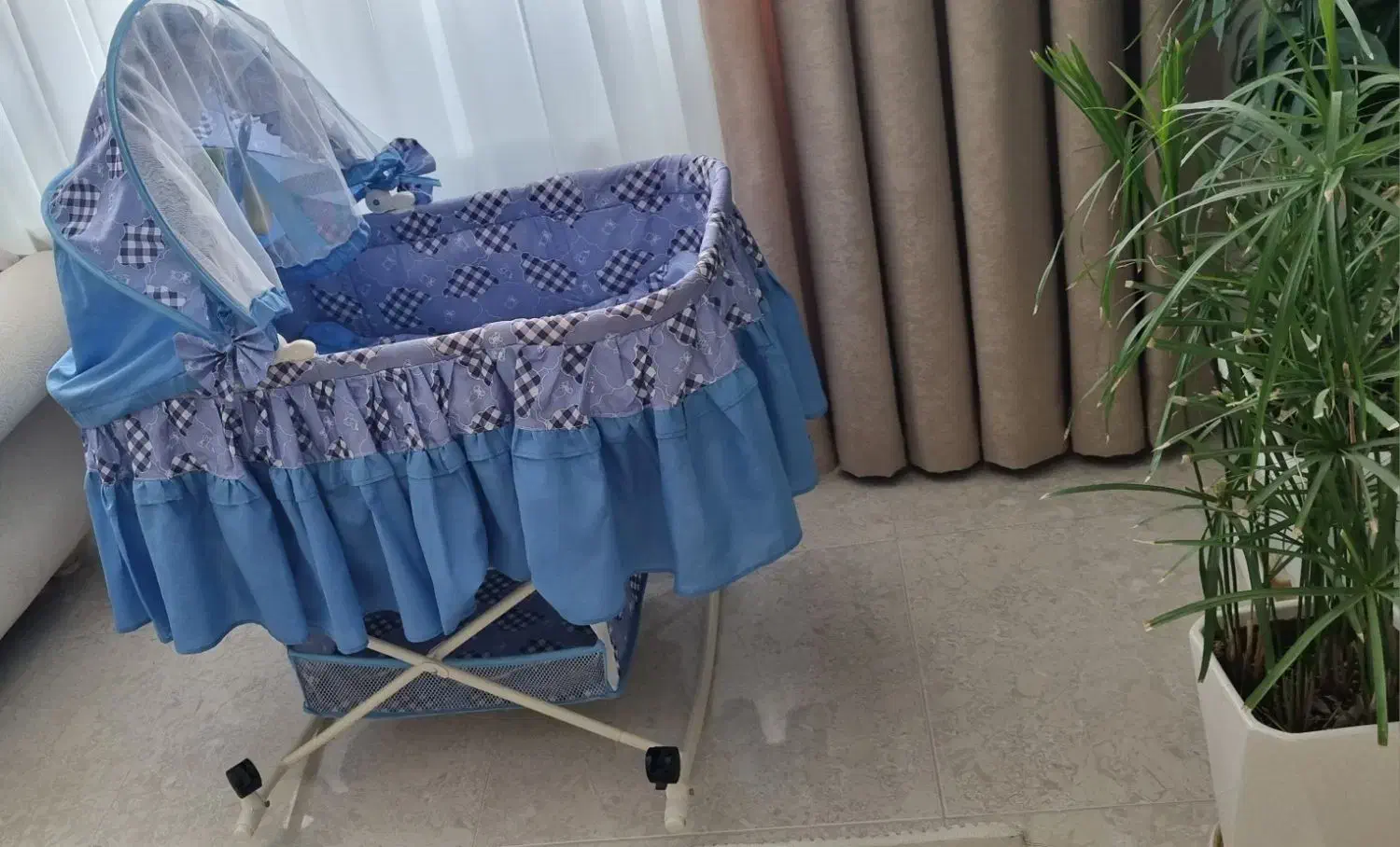 گهواره موزیکال خارجی نوزاد|کالسکه و لوازم جانبی|کرمانشاه, |دیوار