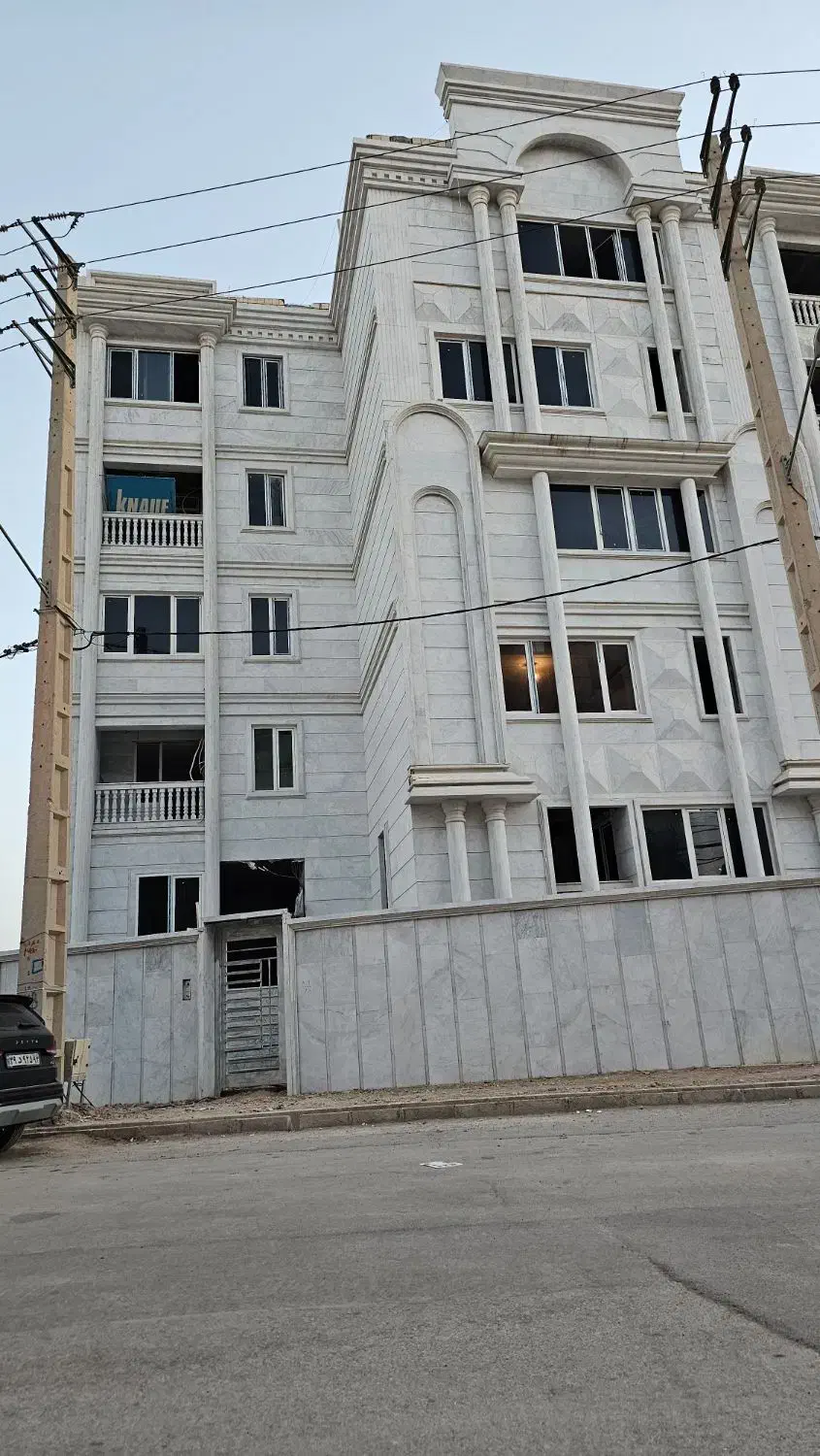 نیازمند کارگر دائم ساختمان|استخدام معماری، عمران و ساختمانی|شیراز, شهرک بهشتی|دیوار