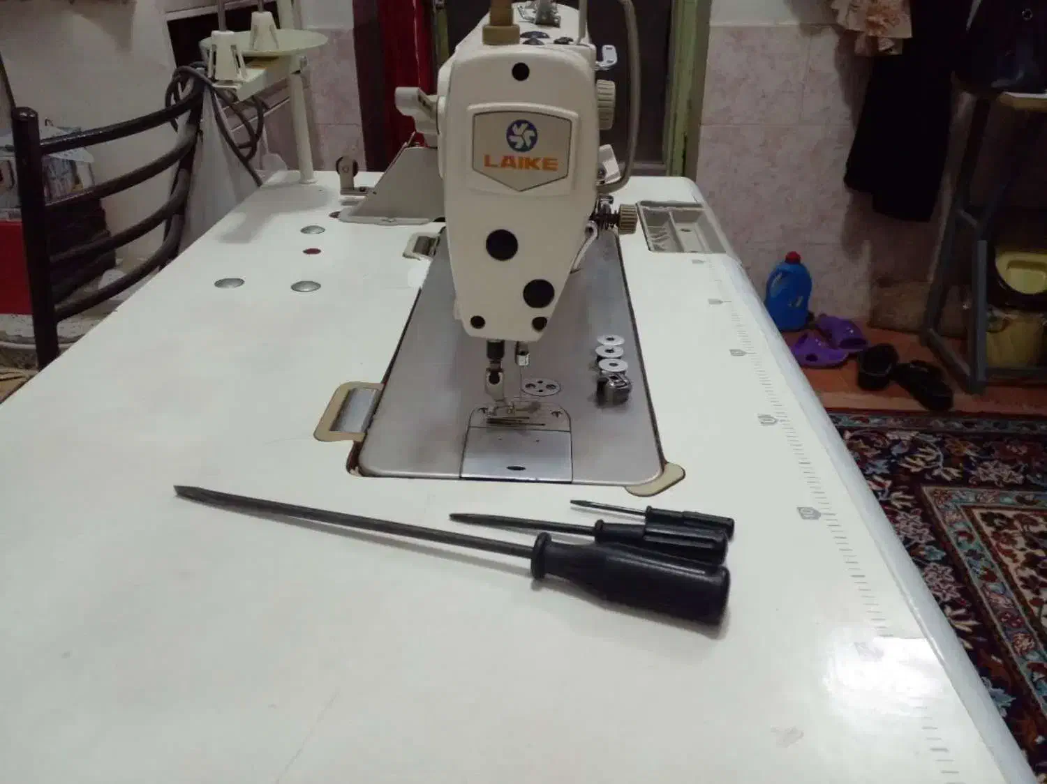 چرخ خیاطی لایکی راسته دوز|چرخ خیاطی و ریسندگی|فردوس (خراسان), |دیوار