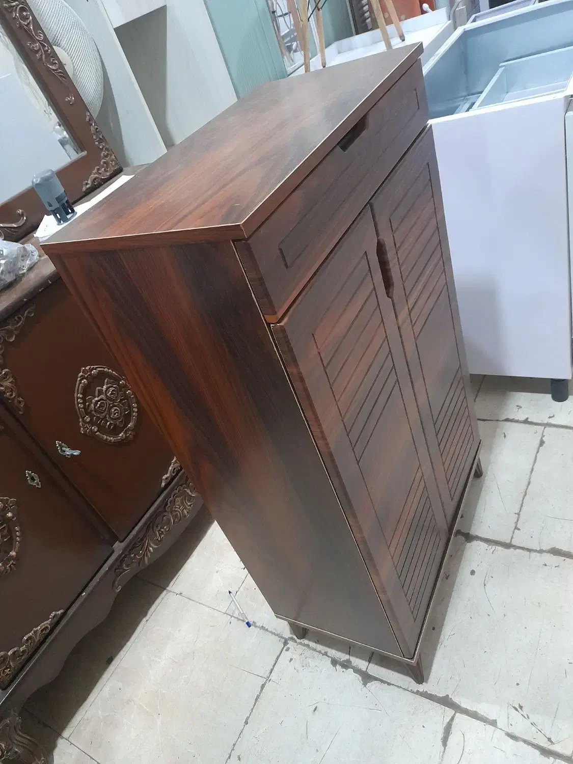 جاکفشی عرض ۵۰ وکیم|جاکفشی، کمد، دراور|بوئین زهرا, |دیوار