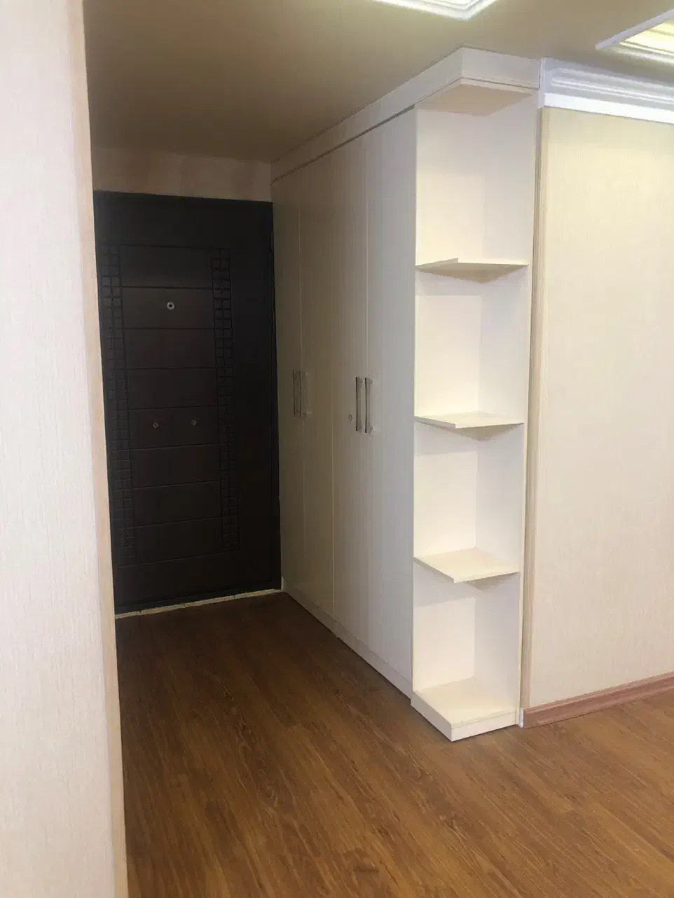 واحد ۱۳۰ متری بسیارشیک و تمیز خیابان اصلی عظیمیان|اجارهٔ آپارتمان|سبزوار, عظیمیان|دیوار