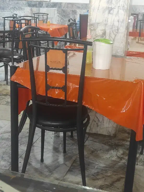 سلام به یک همکار خانمدرغذاخورینیازمندیم|استخدام خدمات فروشگاه و رستوران|زنجان, |دیوار