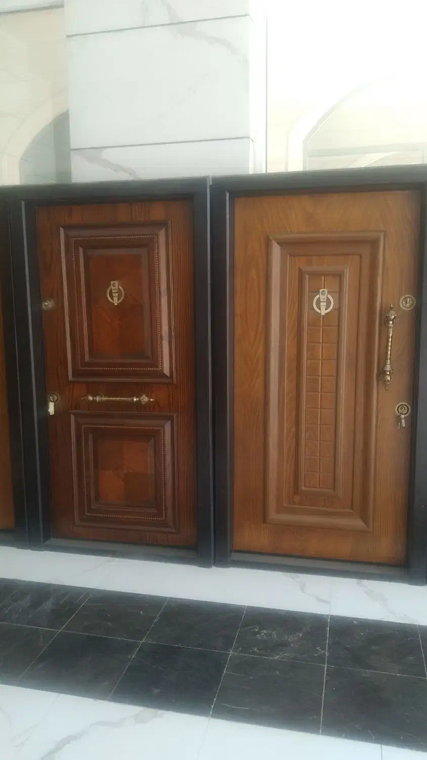 استخدام نجار درب چوبی|استخدام معماری، عمران و ساختمانی|بهارستان, |دیوار