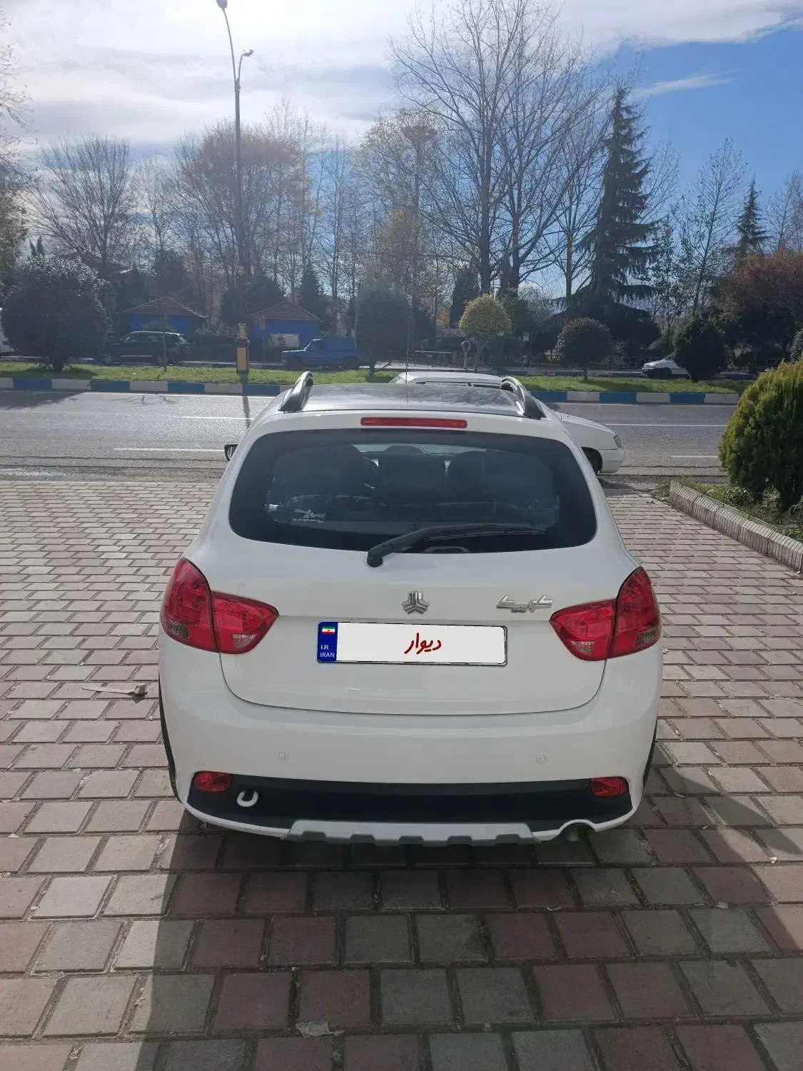 کوئیک R مدل 1401 کارکرد 50تا درجه یک|خودرو سواری و وانت|صومعه‌سرا, |دیوار