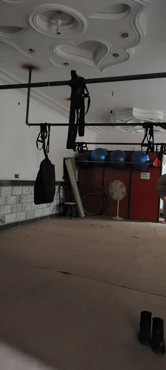 آینه|آینه|زابل, |دیوار