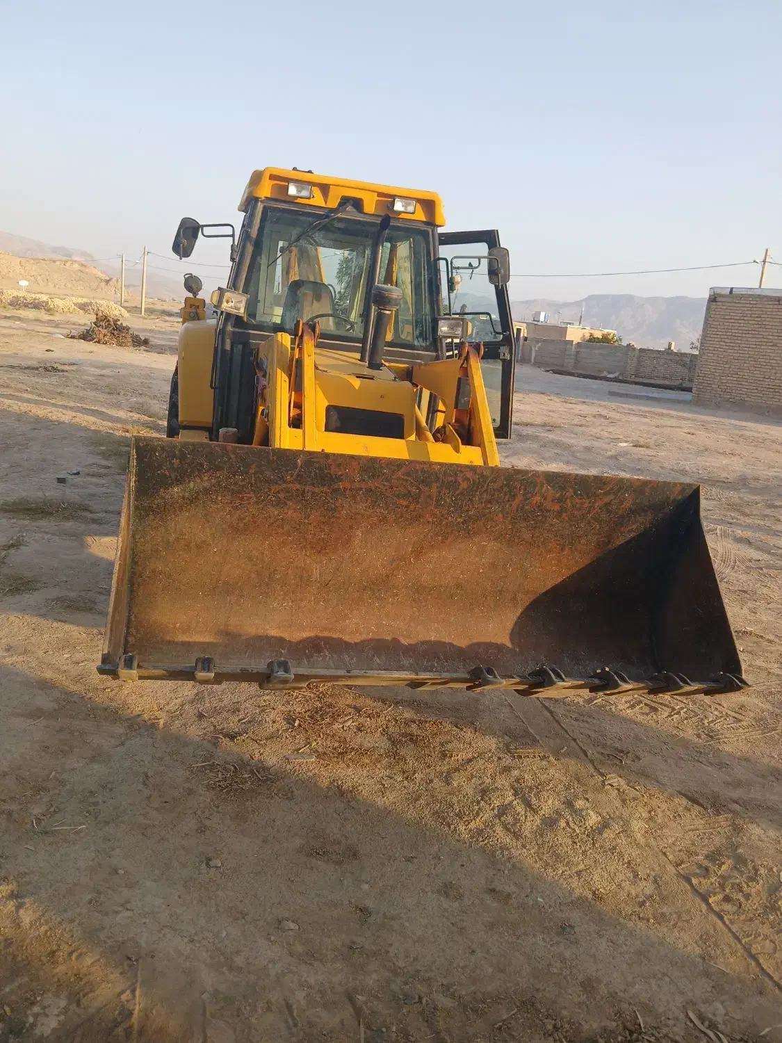 بیل بکهو86|خودرو سنگین|نی‌ریز, |دیوار