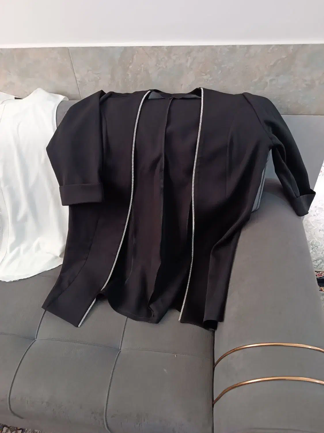 مانتو نونو|لباس|قم, ولیعصر|دیوار