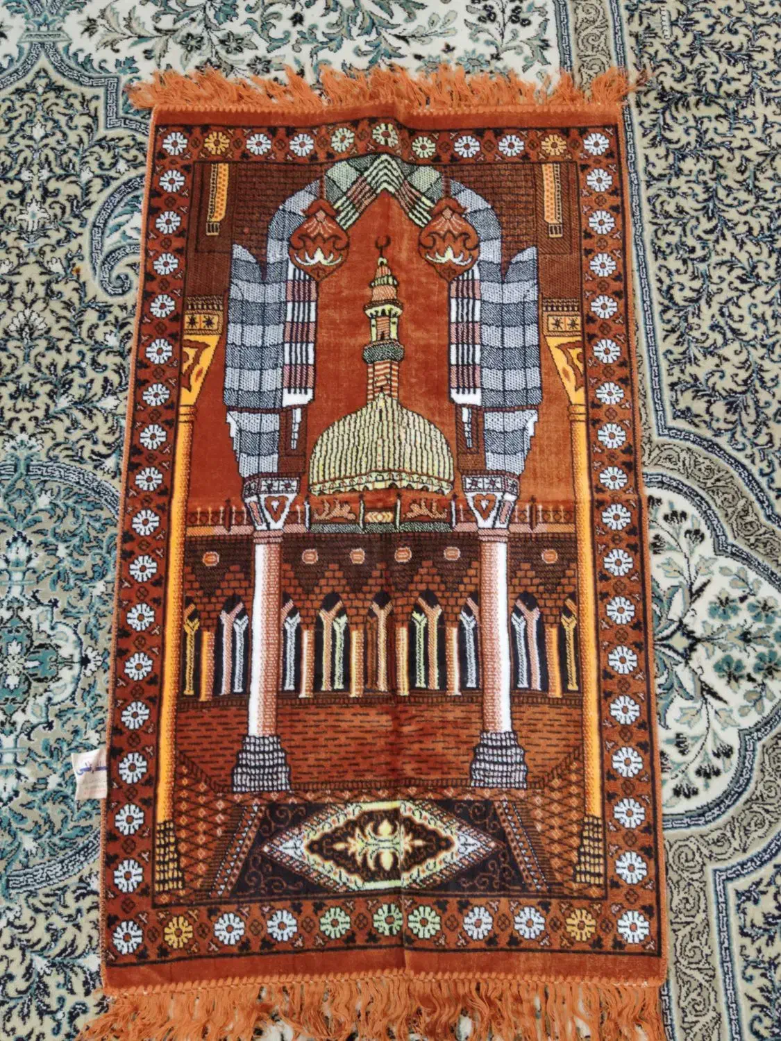 پارچه چادری و سجاده|لباس|شیراز, درکی|دیوار