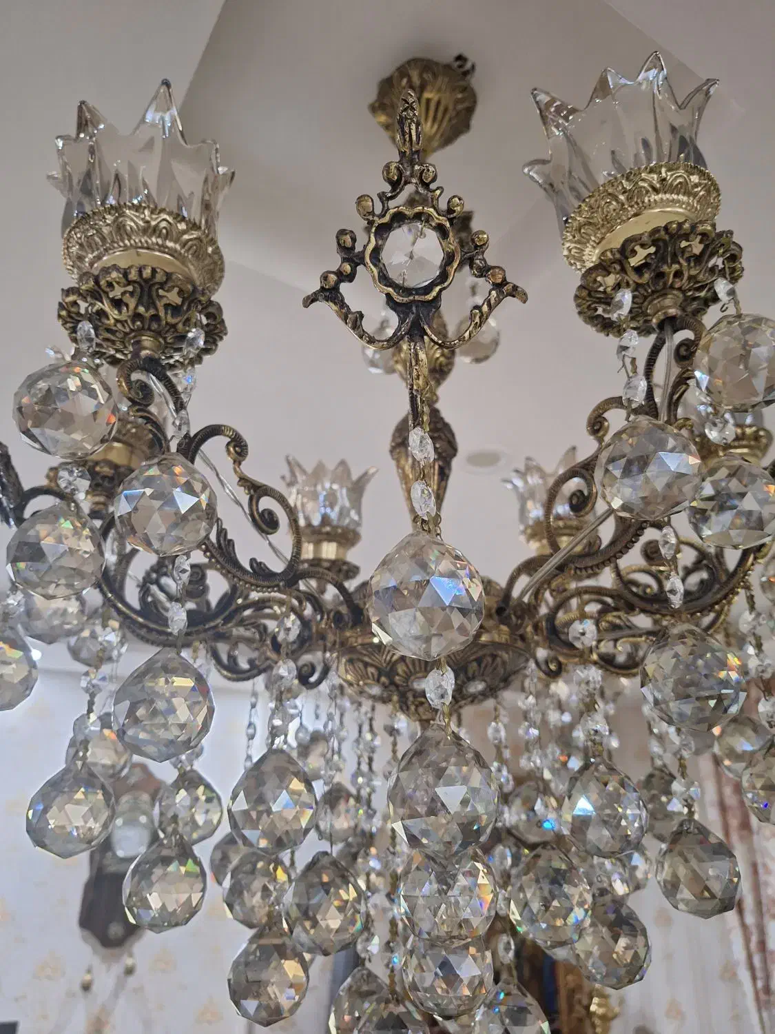 لوستر برنز سنگین مدل چتری|لوستر و چراغ آویز|همدان, |دیوار