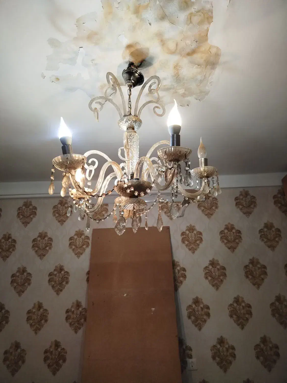 لوستر|لوستر و چراغ آویز|تبریز, |دیوار