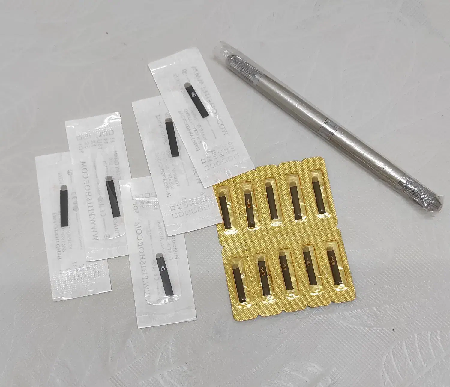 قلم بلید نودوسرنو وپانزده عدد سوزن|آرایشی، بهداشتی، درمانی|رشت, جانبازان|دیوار