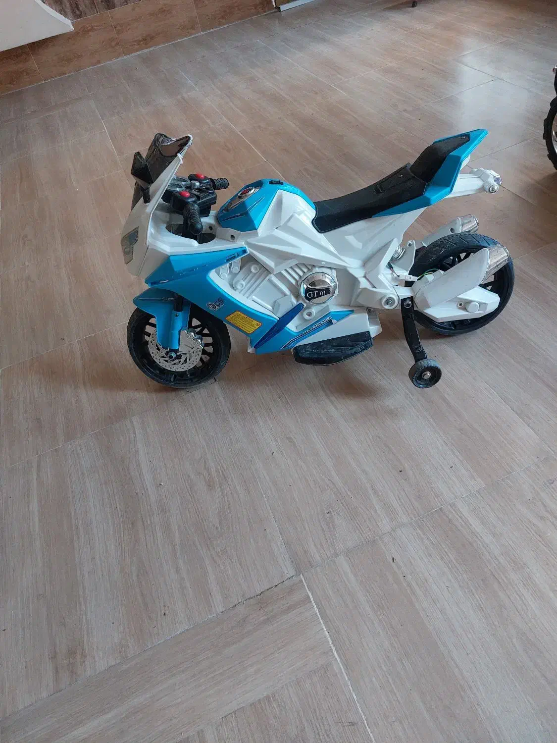 ماشین و موتور شارژی و کالسکه|اسباب‌بازی بچه|سیرجان, |دیوار