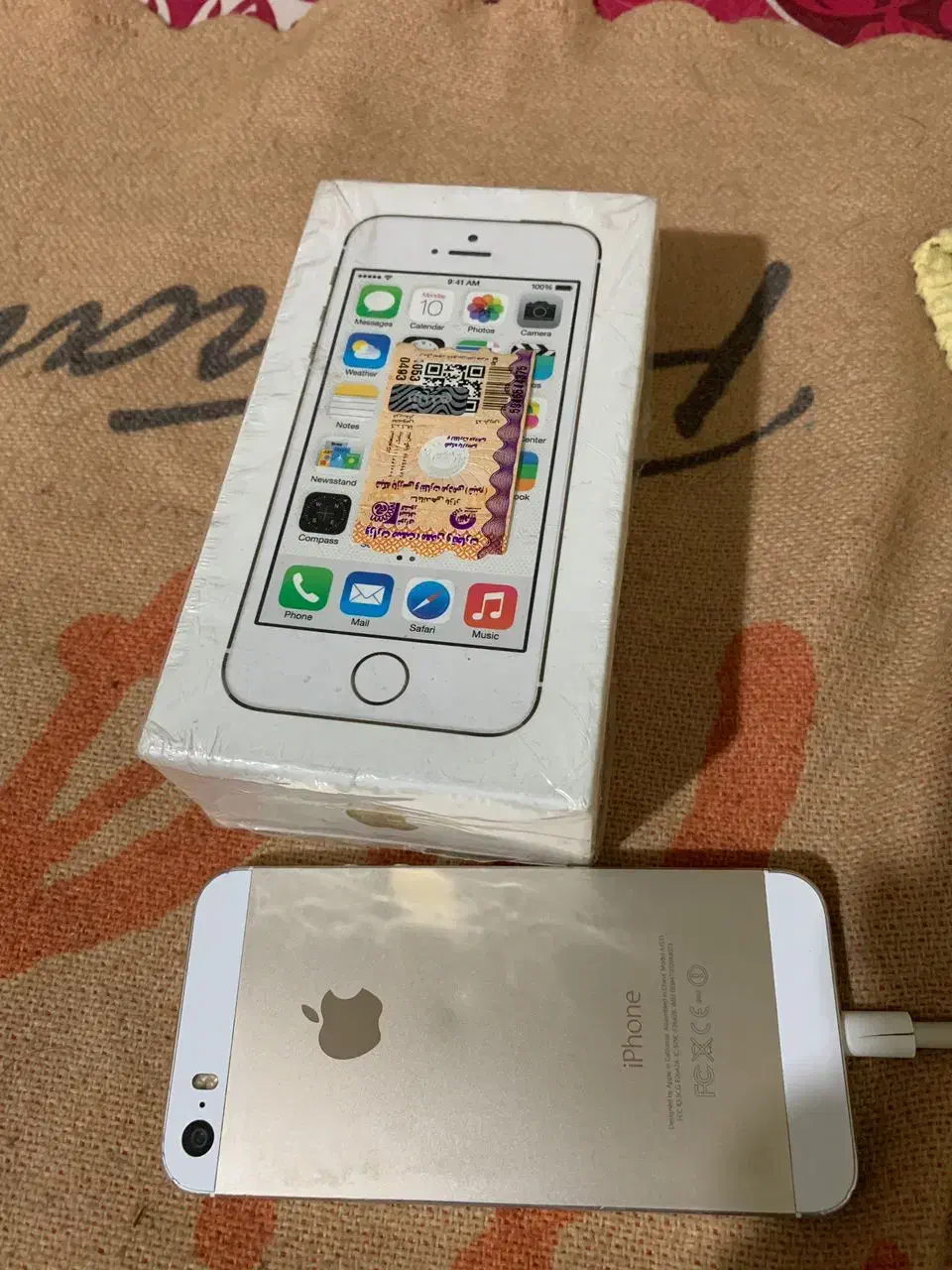 گوشی آیفون ۵s|موبایل|اصفهان, پوریای ولی|دیوار